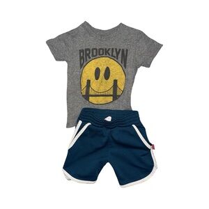 Tiny Whales tee shirt snd Prefresh shorts bundle 4T
